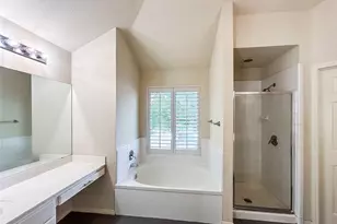 1745 Dapplegrey Ln, Austin, TX 78727 - Photo 17