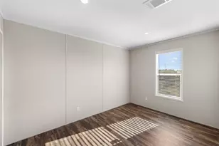 141 Beckham Dr, Dale, TX 78616 - Photo 5