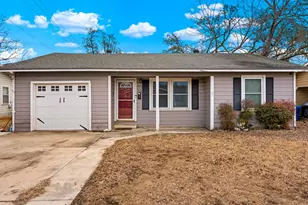 603 N Lewis Ave, Kerrville, TX 78028 - Photo 1