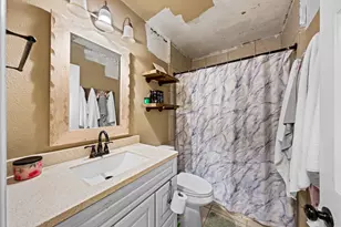 603 N Lewis Ave, Kerrville, TX 78028 - Photo 9