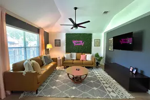 2004 Melissa Oaks Ln, Austin, TX 78744 - Photo 5