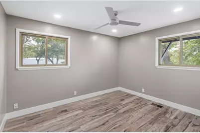 902 Sherwood Forest Drive, Granite Shoals, TX 78654 - Photo 5