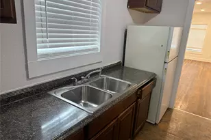 911 E 48th St, Austin, TX 78751 - Photo 9