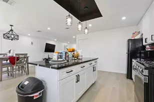 194 Tulipan Ln, Del Valle, TX 78616 - Photo 7