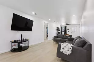 194 Tulipan Ln, Del Valle, TX 78616 - Photo 13