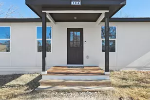 194 Tulipan Ln, Del Valle, TX 78616 - Photo 3