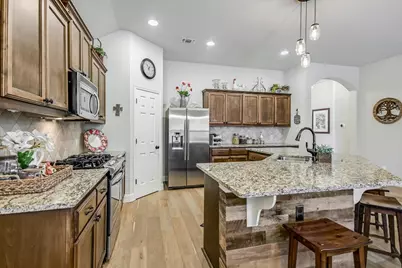 409 Harris Drive, Austin, TX 78737 - Photo 9