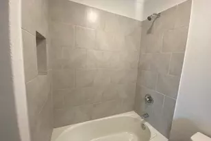 309 Riverdale Dr, Jarrell, TX 76537 - Photo 13