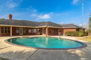 803 S Converse St, Flatonia, TX 78941 - Photo 3