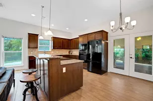 520 Double Eagle Rnch Dr, Cedar Creek, TX 78612 - Photo 15