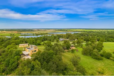 520 Double Eagle Ranch Drive, Cedar Creek, TX 78612 - Photo 9