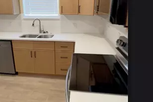 713 Harris Ave, Austin, TX 78705 - Photo 3