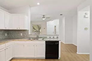 437 Sweet Leaf Ln, Pflugerville, TX 78660 - Photo 13