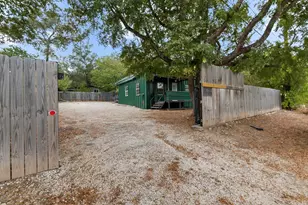 10614 Sunny Ln, Jonestown, TX 78645 - Photo 21