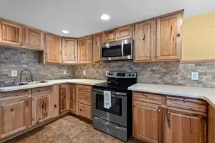 10614 Sunny Ln, Jonestown, TX 78645 - Photo 7