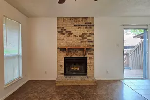 1404 Matthews Ln, Austin, TX 78745 - Photo 3
