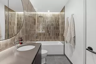 610 Davis St, Austin, TX 78701 - Photo 9