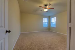 8608 White Ibis Dr, Austin, TX 78729 - Photo 11