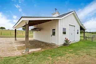 1854 Co Rd 464, Elgin, TX 78621 - Photo 29