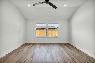 8209 Polar Dr, Austin, TX 78757 - Photo 19