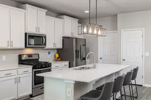 453 Arrowhead Vine St, Leander, TX 78641 - Photo 7