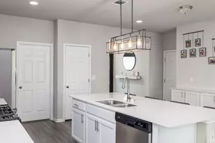 453 Arrowhead Vine St, Leander, TX 78641 - Photo 7