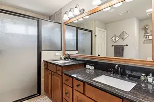 8 Stone Crk Cir, Wimberley, TX 78676 - Photo 13