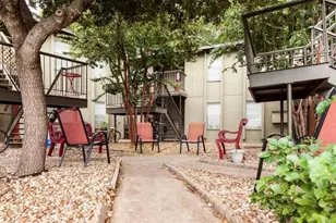 808 Winflo Dr, Austin, TX 78703 - Photo 3