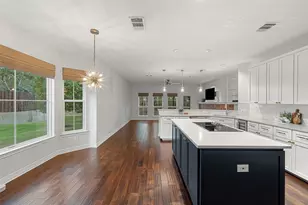 9294 Scenic Bluff Dr, Austin, TX 78733 - Photo 11