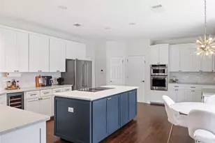 9294 Scenic Bluff Dr, Austin, TX 78733 - Photo 11