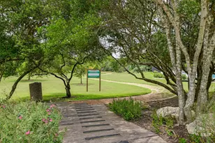 9294 Scenic Bluff Dr, Austin, TX 78733 - Photo 37