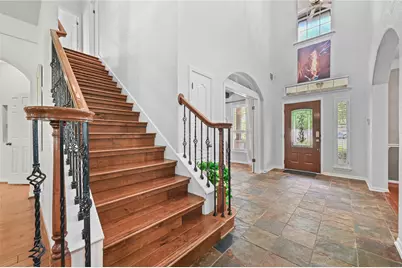 10708 Natick Lane, Austin, TX 78739 - Photo 9