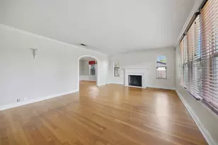 1284 E Hempstead St, Giddings, TX 78942 - Photo 13