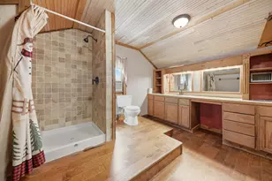 1284 E Hempstead St, Giddings, TX 78942 - Photo 33