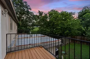 702 Castle Ridge Rd, Austin, TX 78746 - Photo 21
