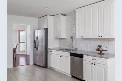 9305 Rolling Oaks Trail, Austin, TX 78750 - Photo 9