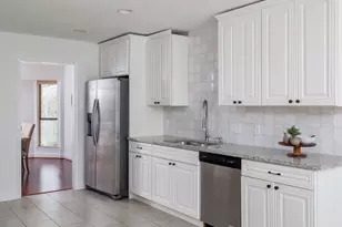 9305 Rolling Oaks Trail, Austin, TX 78750 - Photo 9