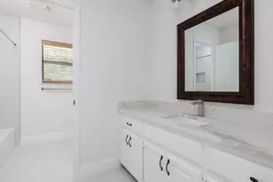 9305 Rolling Oaks Trail, Austin, TX 78750 - Photo 23