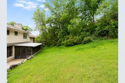 9305 Rolling Oaks Trail, Austin, TX 78750 - Photo 31