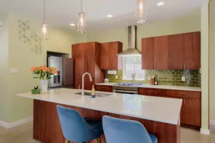 2112 Haskell St, Austin, TX 78702 - Photo 9