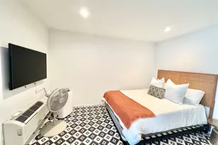 201 Academy Dr, Austin, TX 78704 - Photo 15