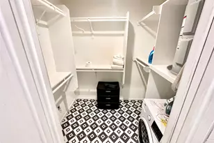 201 Academy Dr, Austin, TX 78704 - Photo 9