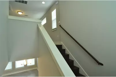 1916 Cleese Drive, Austin, TX 78741 - Photo 9