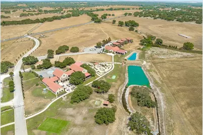 104 Strada Luca, Florence, TX 76527 - Photo 23