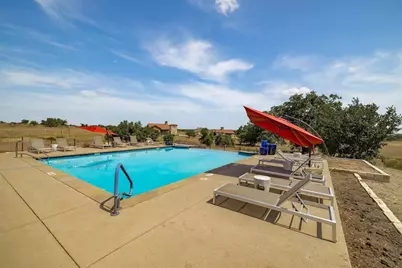 104 Strada Luca, Florence, TX 76527 - Photo 17