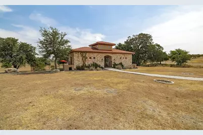 104 Strada Luca, Florence, TX 76527 - Photo 15