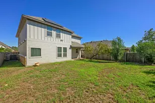 1909 Gabrielles Way, Manchaca, TX 78652 - Photo 33