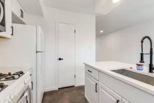 7801 Shoal Creek Blvd, Austin, TX 78757 - Photo 17