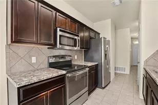 112 Hondo Gap Ln, Jarrell, TX 76537 - Photo 7