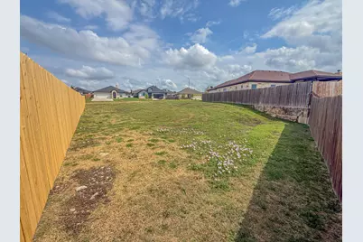 169 Greg Lane, Jarrell, TX 76537 - Photo 5
